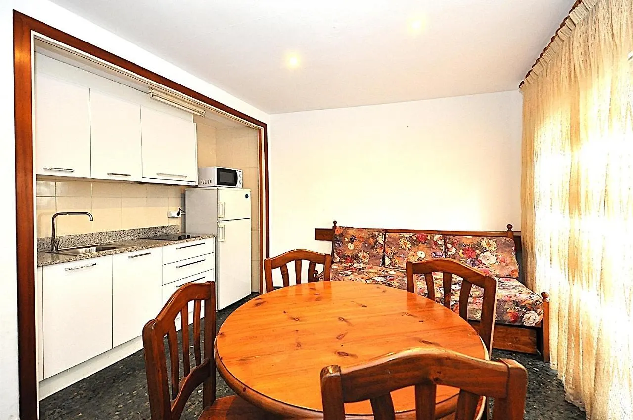 Apartamentos Ar Enjoy Flores Lloret de Mar Apartment