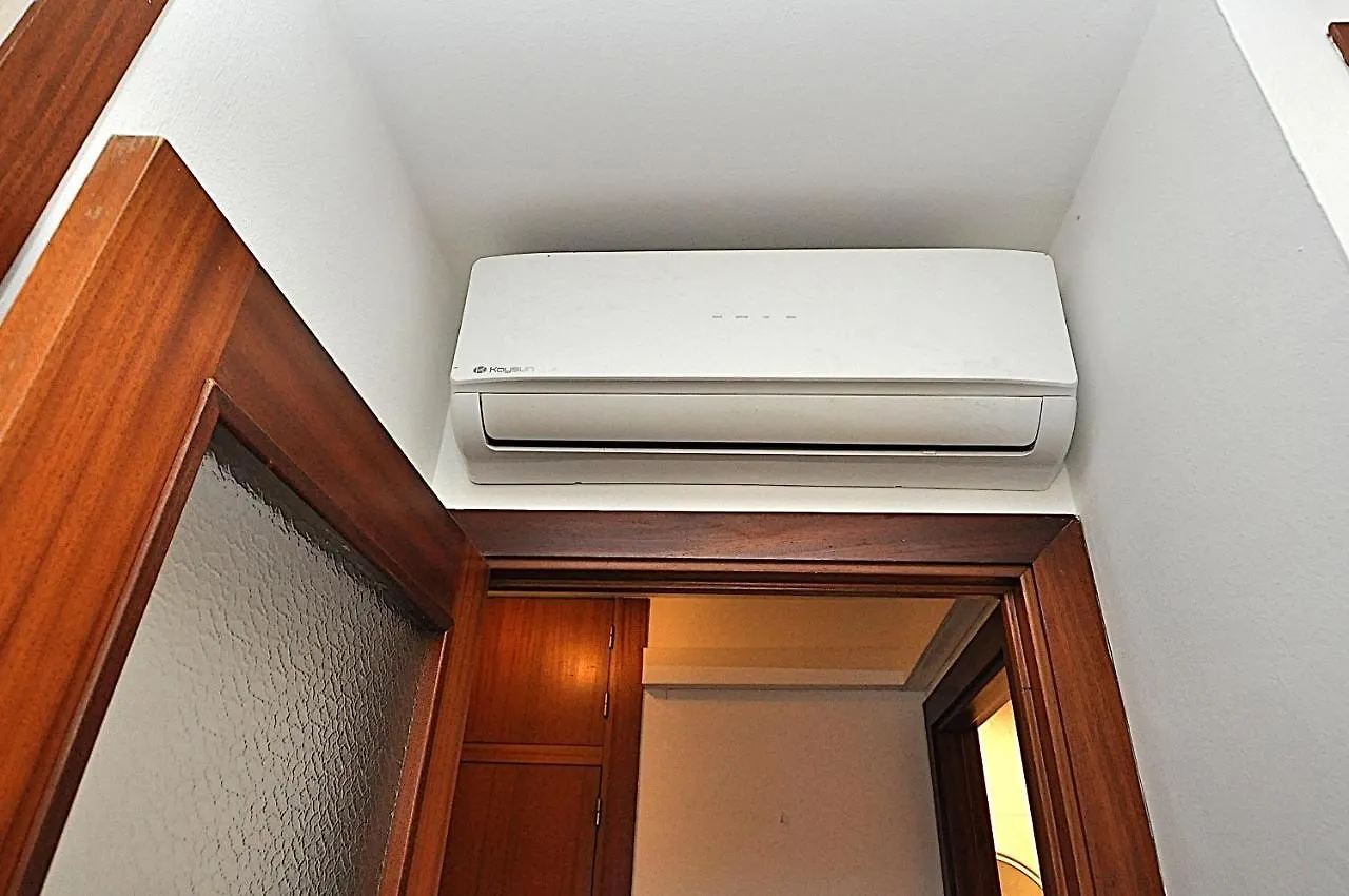 Apartamentos Ar Enjoy Flores Lloret de Mar 0*,